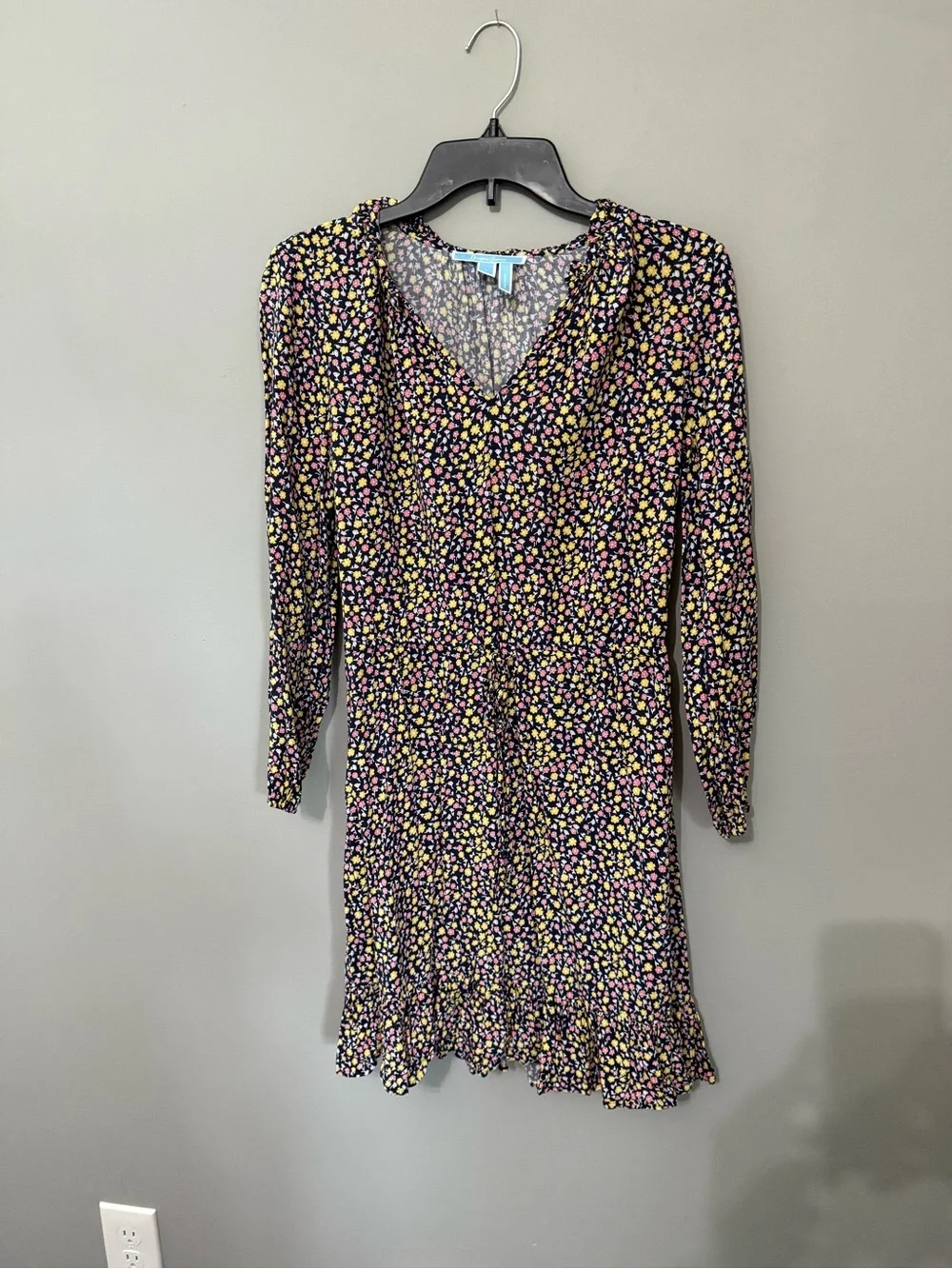 Draper James Black Floral V-Neck Long Sleeve Mini Dress